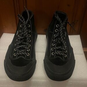 Vans Ultra Cush sneakers waterproof and flannel lined